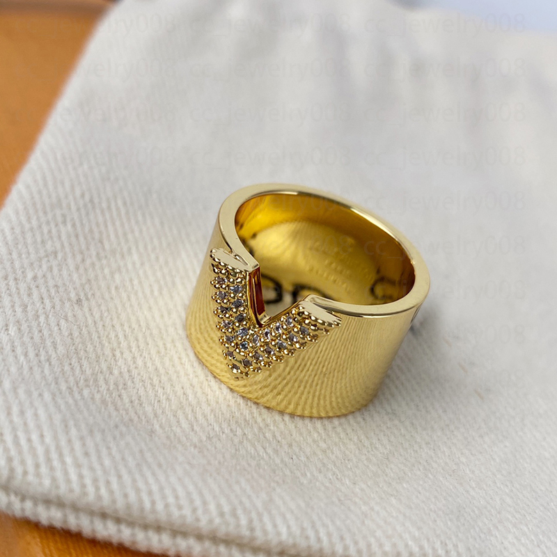 Originele bandringen Designer Men Letter Bloemprint ingelegd CZ Diamond nagel liefde ring Dikkere goud vergulde hoog gepolijste niet -vervaging sieraden Woman Daily Outfit