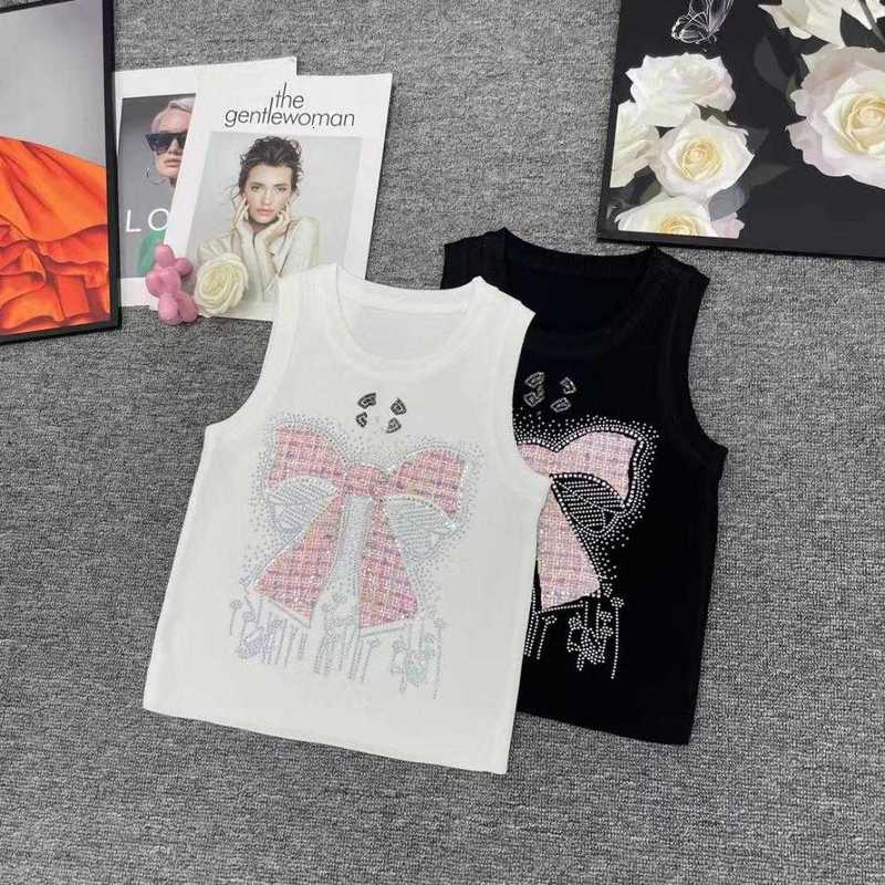 Tanques femininos Camis Designer 2024 Verão Novo Xiaoxiang Pesada Indústria Butterfly Hot Diamond Round Pollover de malha sem mangas Slim Fit Top Gryg