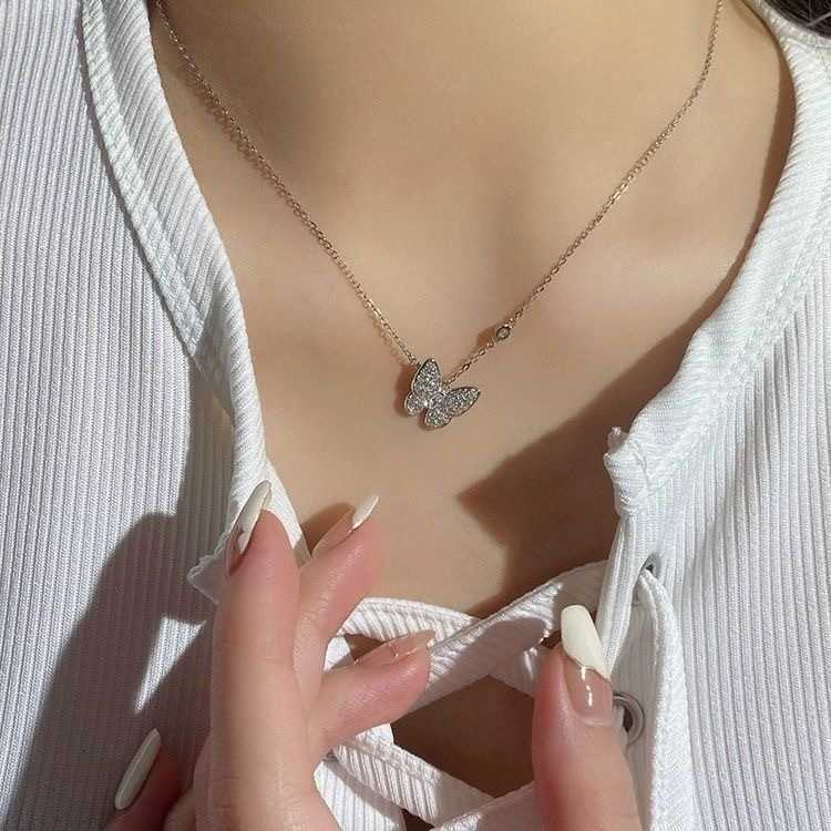 Ontwerper busje Volledige diamant vlinder ketting Hoge versie Originele Buckle Light Luxe Gepersonaliseerde romantische internet beroemdheid Trend veelzijdige kraagketen