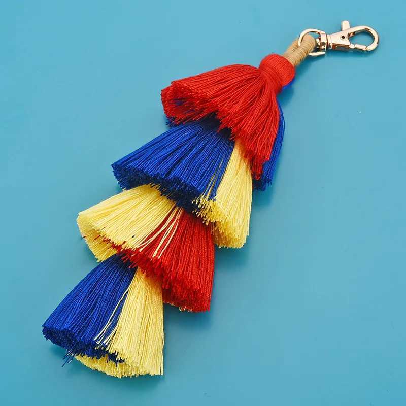 Keychains Lanyards Handmade Women Colorful Boho Pom Tassel Bag Charm Key Chain Fashion Jewerly Llaveros Keychain Accessories for Girls