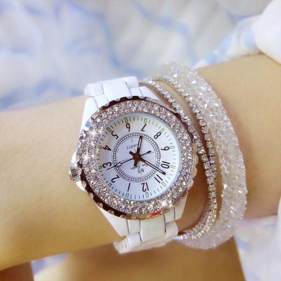 2018 Summer Femmes Robine de ramification Lady Diamond Stone Robe Watch Black White Ceramic Bracelet Wristwatch Ladies Crystal Watch C322D