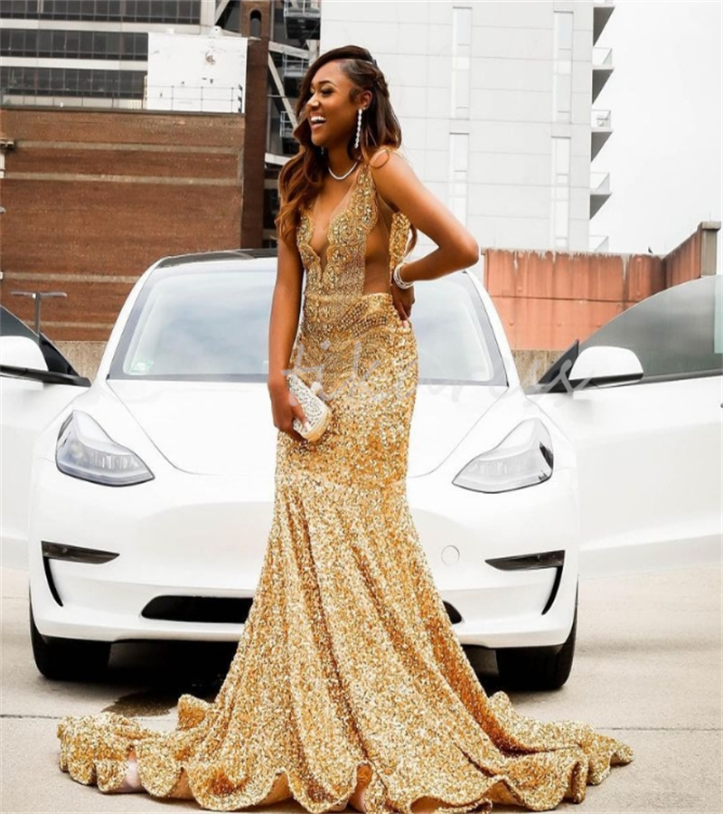 Plus Size Diamond Gold Prom Dresses For Black Women Sexy Deep V Neck Mermaid Evening Dress Beaded Sequin Aso African Formal Party Dress 2024 Vestidos De Noite Abiye