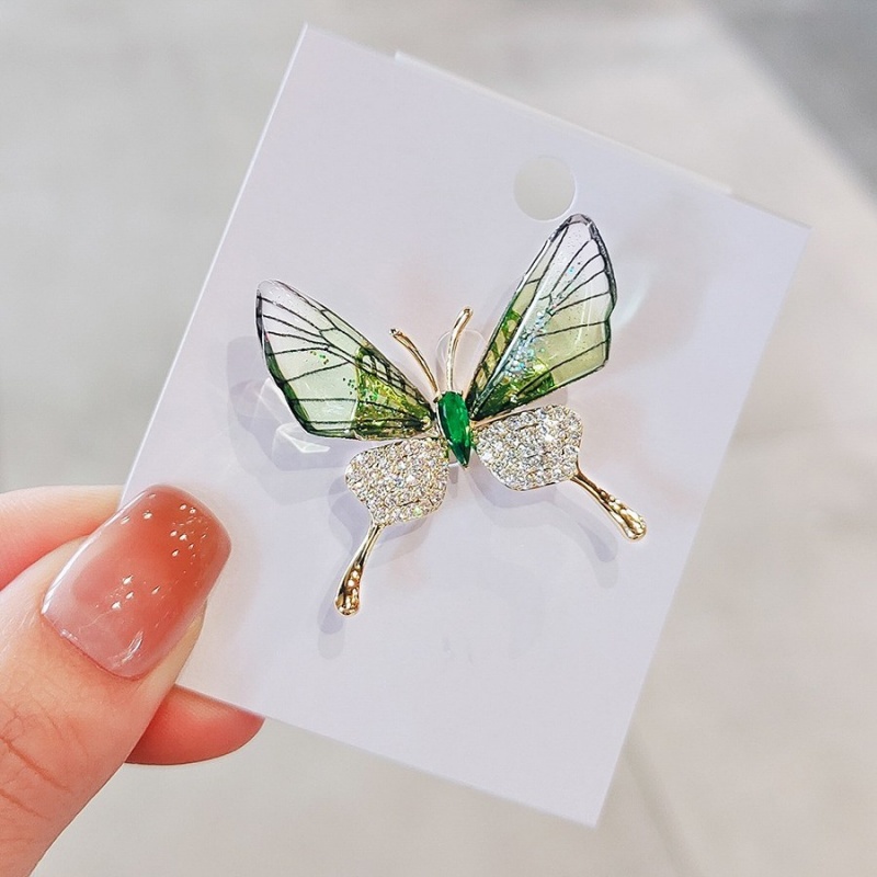 Accessori Designer Accettature a farfalla Pin donne Pins Green Crystal Insect Insect METALE DEGNI DI GIOCCHI