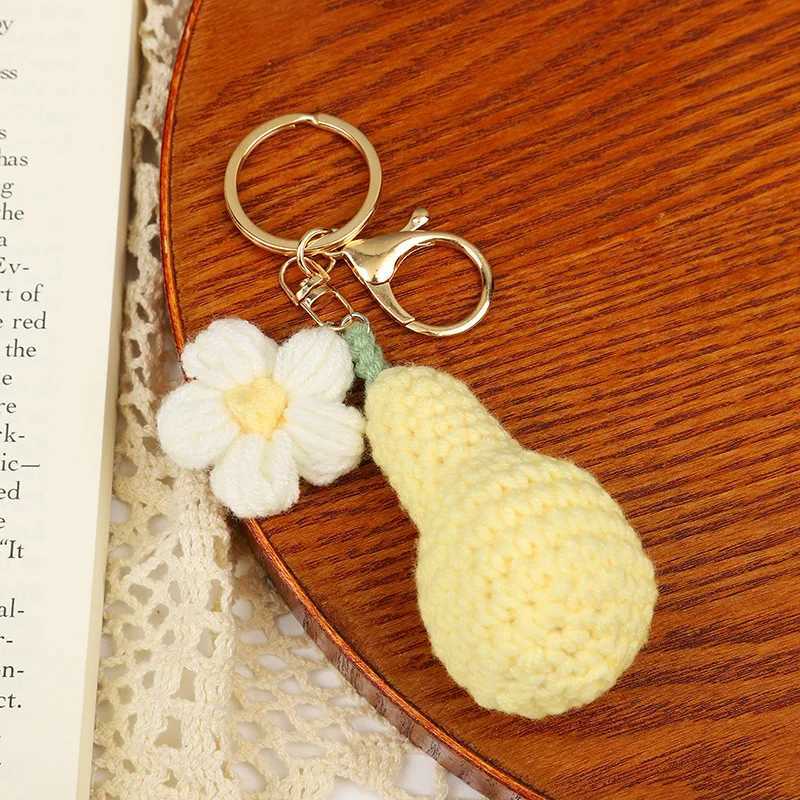Keychains Lanyards Cute Knitting Fruit Keychain Creative Strawberry Car Keys Keychain Weaved Avocado Keyrings For Bag Accessories