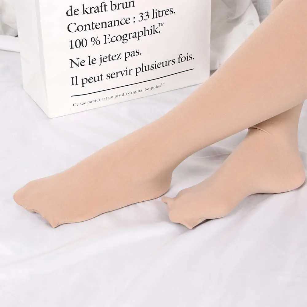 Sexy sokken over knie sokken nieuw ontwerp zwart witte magere kousen lange katoenen kousen over kniebuien high sexy kous 240416