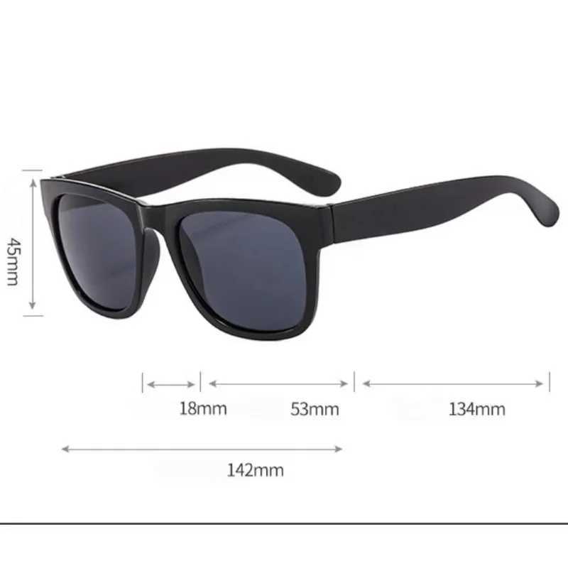 Lunettes de soleil Nouveaux hommes Fashion Square Lunettes de soleil pour hommes en plein air Drive UV Goggles Vintage Brand Designer Femmes Eyewear UV400 OCULOS DE SOL 240416