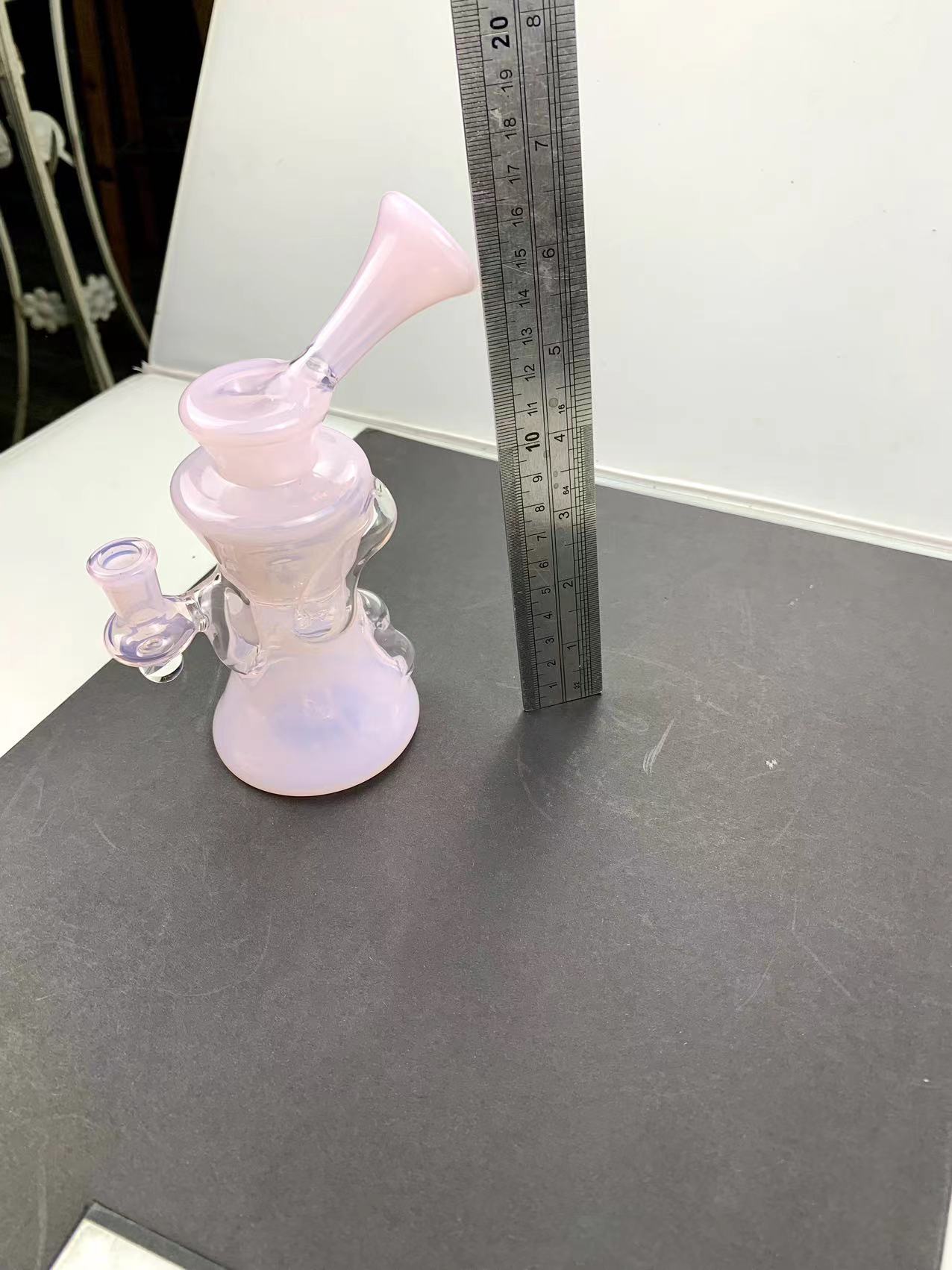 Großhandel von hochwertigen maßgeschneiderten Produkten Bubbler Shisha Glass Bong Oil Rig Inner-Stecker Bonus Bubble Ball Farben Instagram Saft Box Bubbler Petroleum