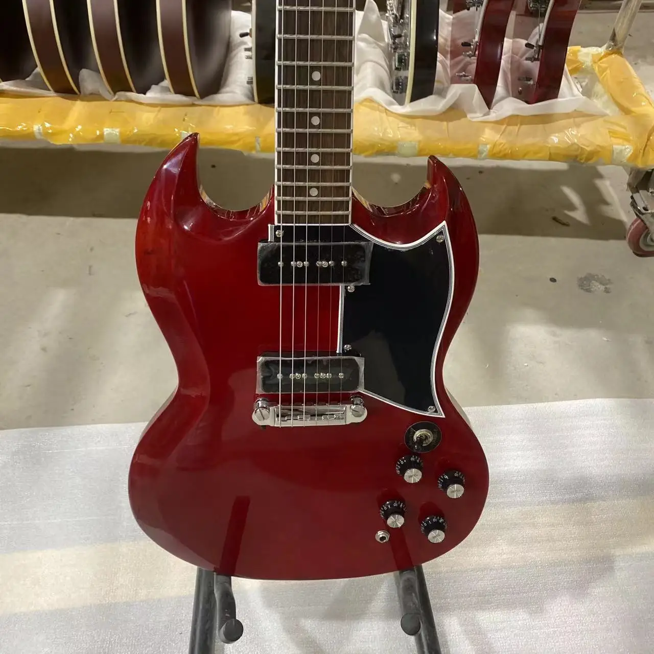 ギターSG G400バージョンエレクトリックギターP90ピックアップローズウッドフィンガーボードマホガニーボディ送料無料