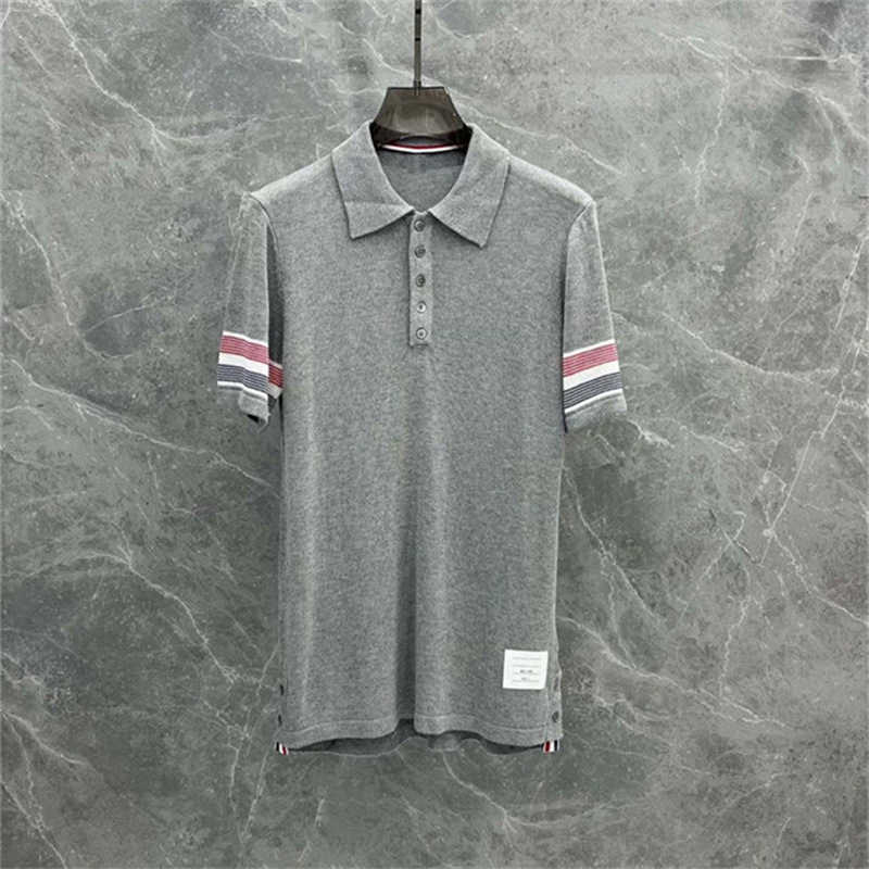 Summer New Knitted Two Sleeves Three Color Short sleeved T-shirt Mens and Womens Leisure Business POLO Shirt