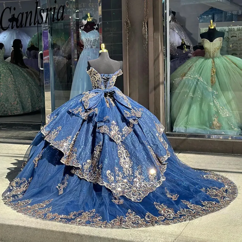 Mörkblå ruffles från axelbollklänningen quinceanera klänningar med guldapplikationer spetskorsett vestidos de 15 anos