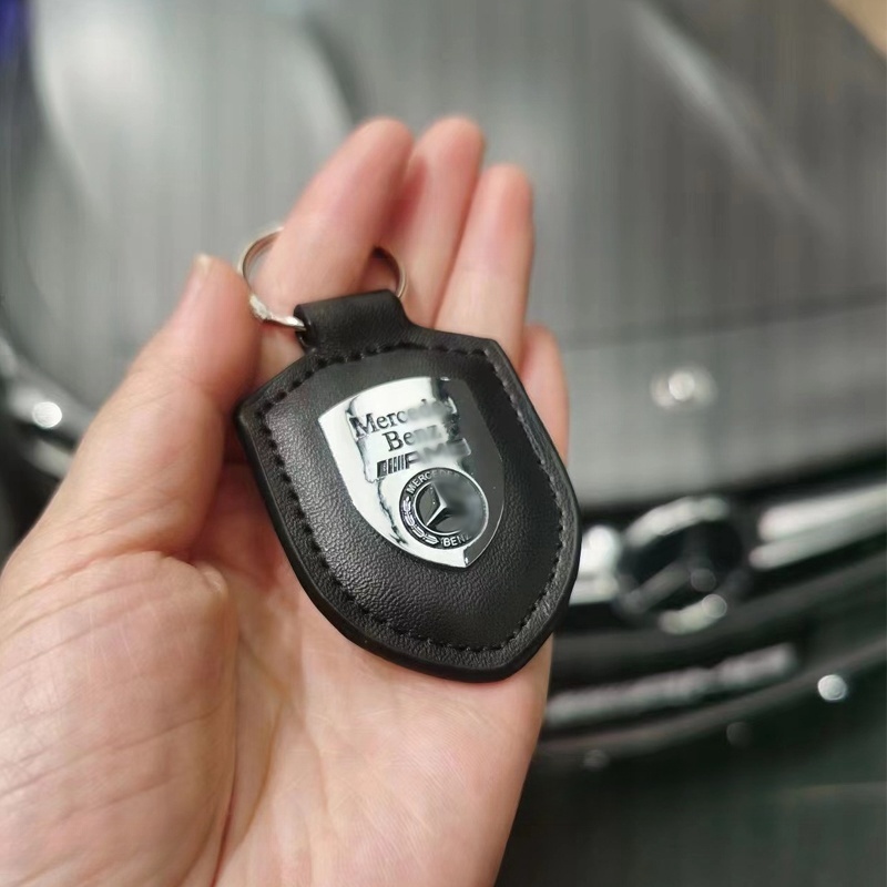 أصلي من جلود الزنك الزنك سبيكة أوتوم سلسلة مفاتيح شرائط المفاتيح Case Fob Shell حامل لـ Mercedes Benz AMG Keyrings