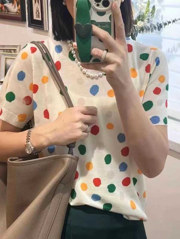 Dames T-shirtontwerper LVJIA MALL's dezelfde stijl dames kort mouwen top 24 lente/zomer nieuwe ronde nek gekleurde polka dot geprinte wollen trui k1t7