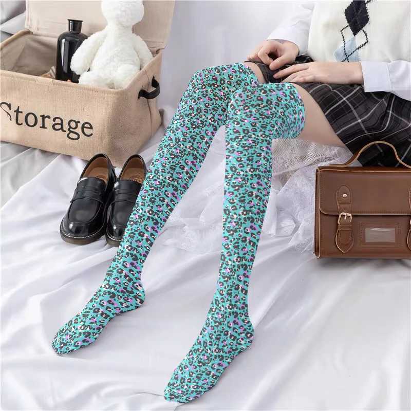 Sexy Socken sexy Leopardenmuster Womenthigh Oberschenkelsocken Mode Charming Cosplay Stretch Kniestrümpfe Halloween Geschenk Explosive Strümpfe 240416