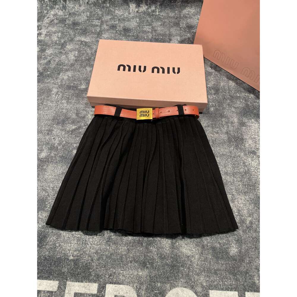 MM Home 23 Autunno/Inverno Nuovo British JK Style Short Shorte Skirt Skirt Women's Metal Belt Belt Versatile