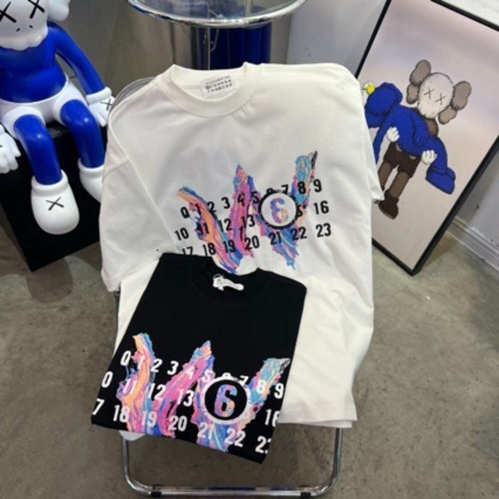 Designer KK2024SS Spring/Sommer Minimalist Rund Neck T-Shirt mit Digitaldrucktechnologie, locker für beide Männer Frauen
