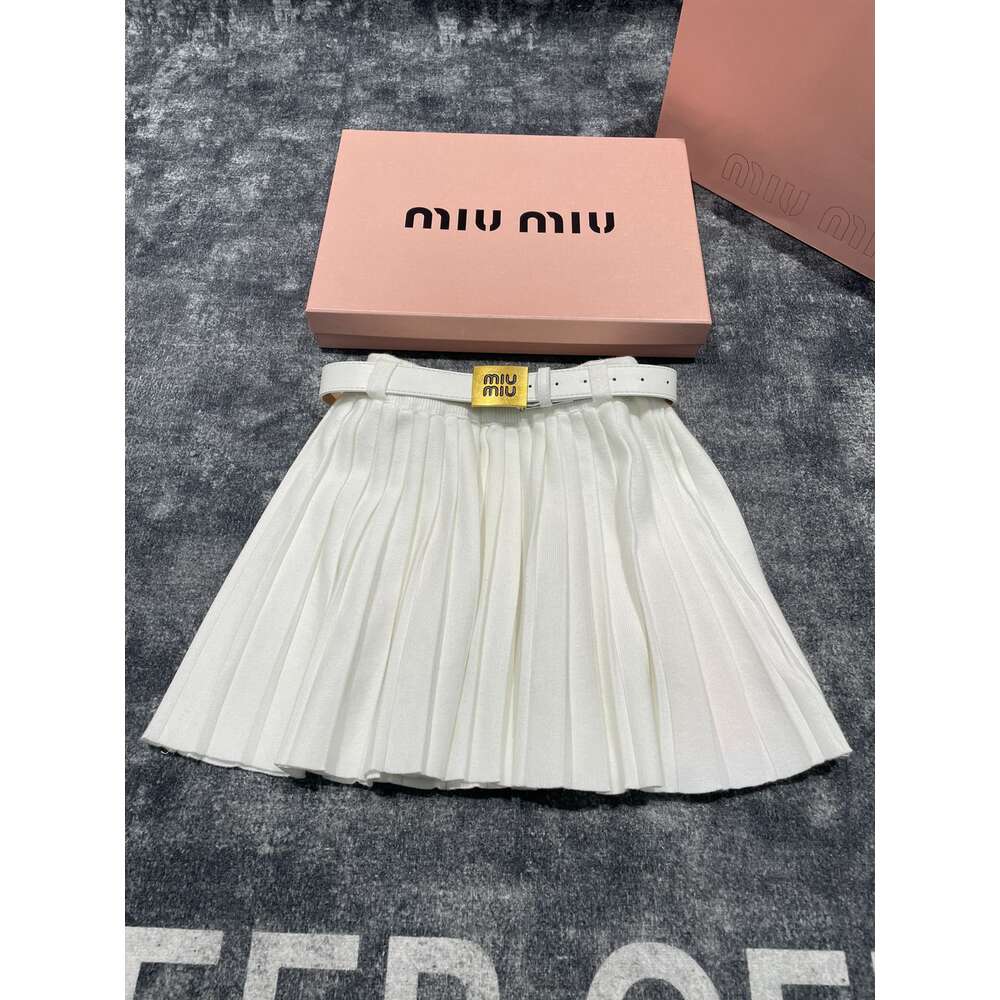 MM Home 23 Autunno/Inverno Nuovo British JK Style Short Shorte Skirt Skirt Women's Metal Belt Belt Versatile