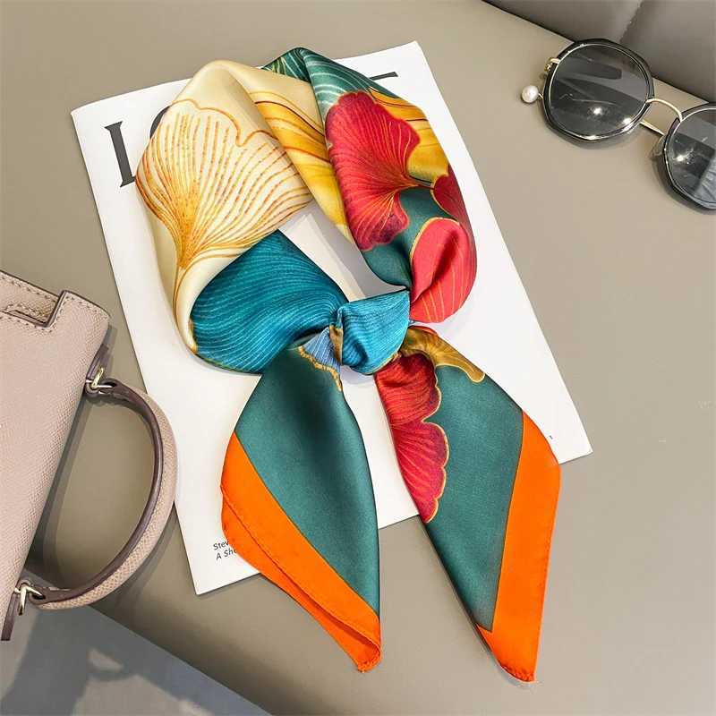 Shawls Silk Square Scarf Womens Satin Shawl Neckline Casual Scarf Bandana Hair Hjiab 70 * 70cm 2023 New Fashion Luxury BrandL2404