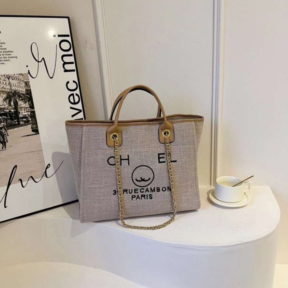 Brand Handbag Designer 50% Remise sur les nouveaux sacs d'épaule un sac pour femmes