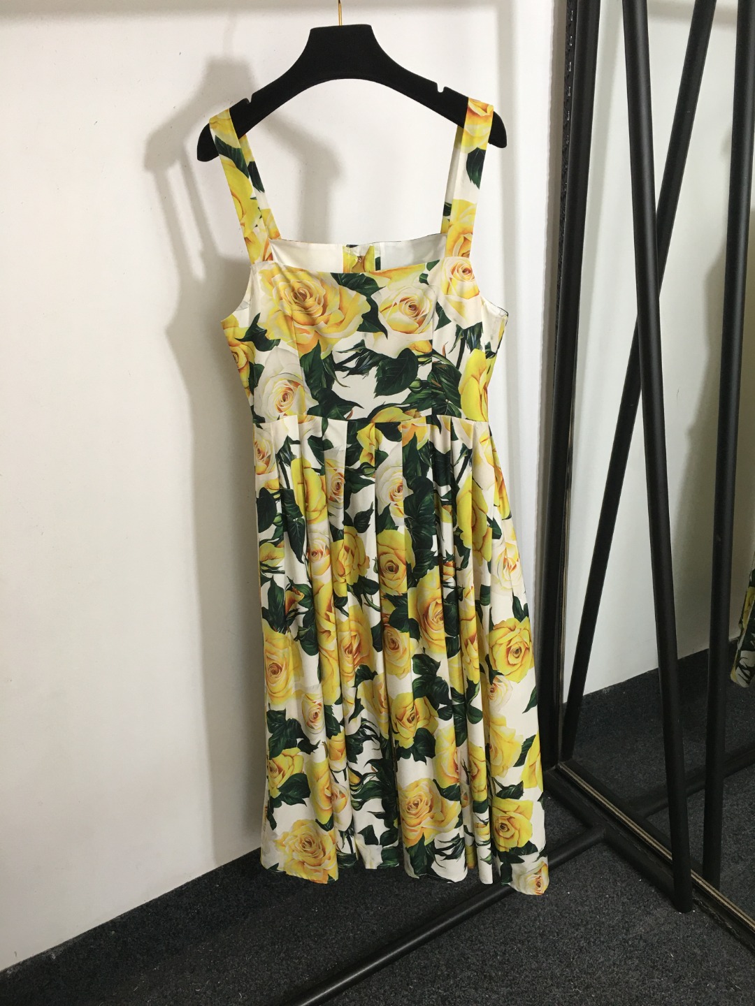 Vestidos de pista de verão para feminino designer de moda estampa floral espaguete com cinta de estampa sexy férias de férias de férias de praia