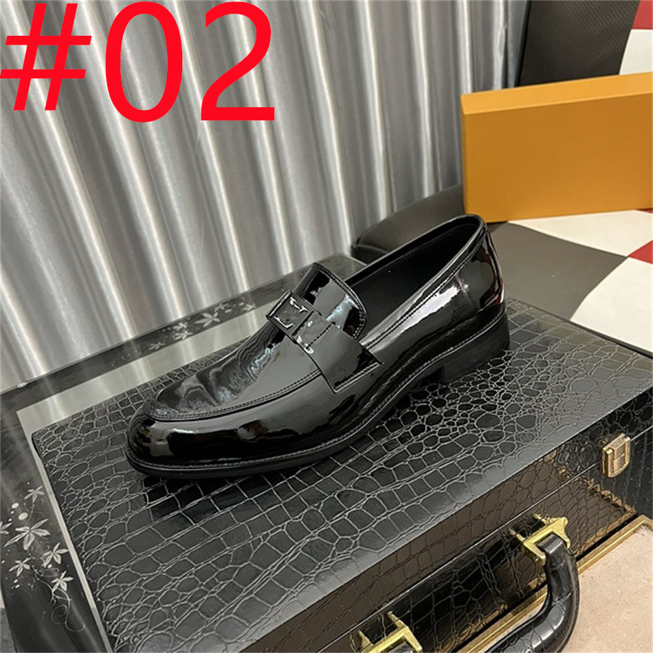 2024 Sapatos de festa para homens Coiffeur Sapatos de casamento homens elegantes marca italiana Patente Leather Dress Shoes Men Sepatu Slip no PRIA 38-45