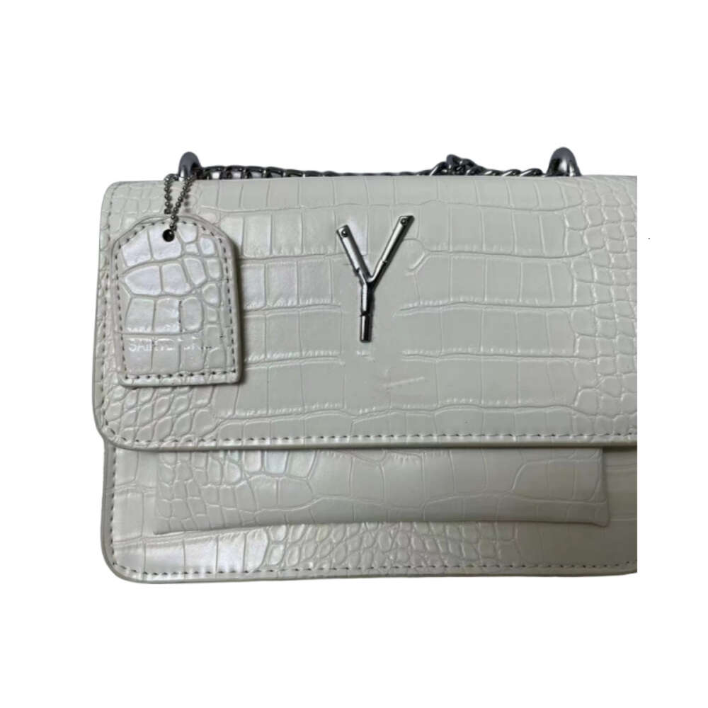 Handbag Designer Sells Branded Bags at 60% Discount Fashion Bag Womens High-end Chain Small Square Pattern Versatile Shoulder Crossbody
