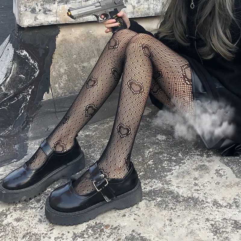 Chaussettes sexy nouvelles mode femme sexy collants fishnets filles chair maille samans collants noirs blancs été plus taille basseurs basses hosiery 240416