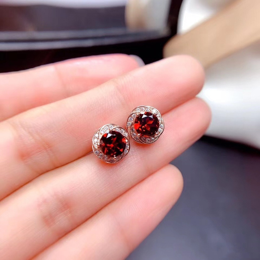 لطيف Garnet Cz stud arring 100 ٪ Real 925 Sterling Silver Jewelry Accounder Accoring for Women Gertal Gift