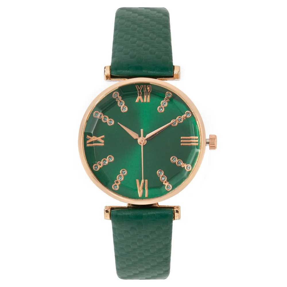 Zegarek luksusowy marka damskich Diamond Roman Design Pani zegarki sukienka kwarcowa zegarek mody zielony skórzany pasek kobiety D240417