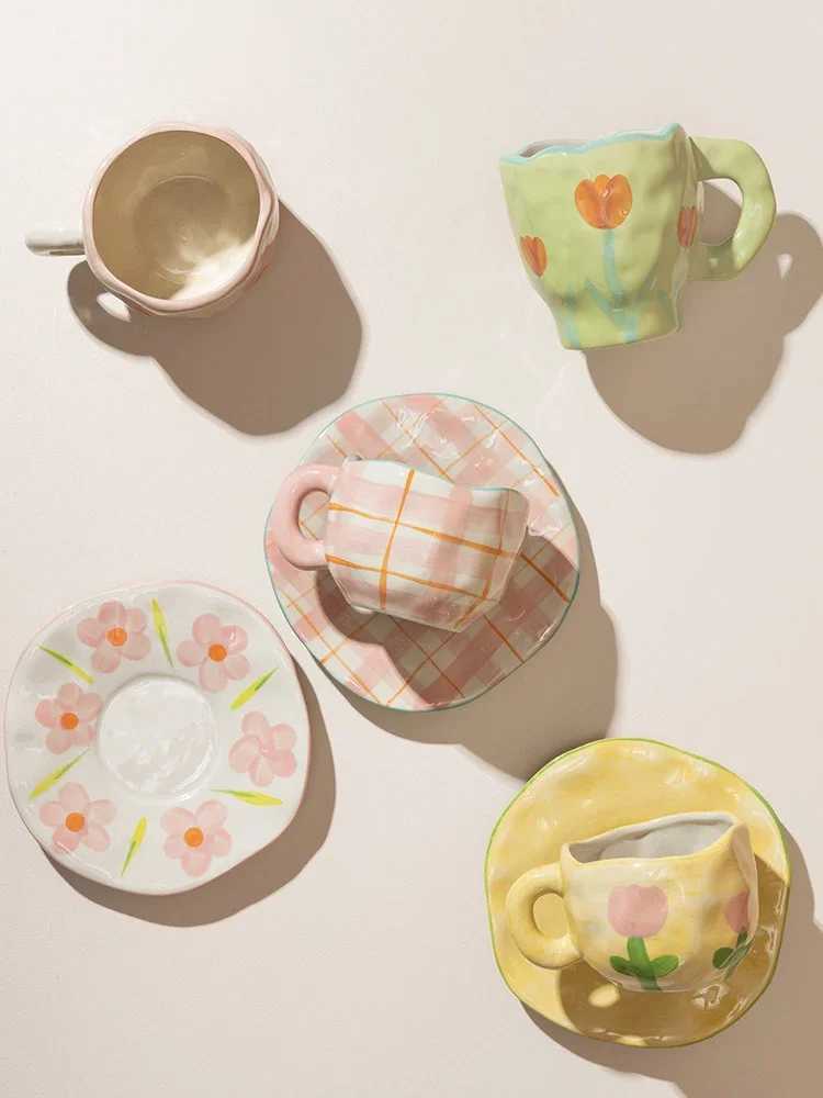 Tazze di caffè vintage tazza di caffè e dipinto di tulipano in tazza in ceramica a tazza di latte set tazza colazione con forno a microonde 240417