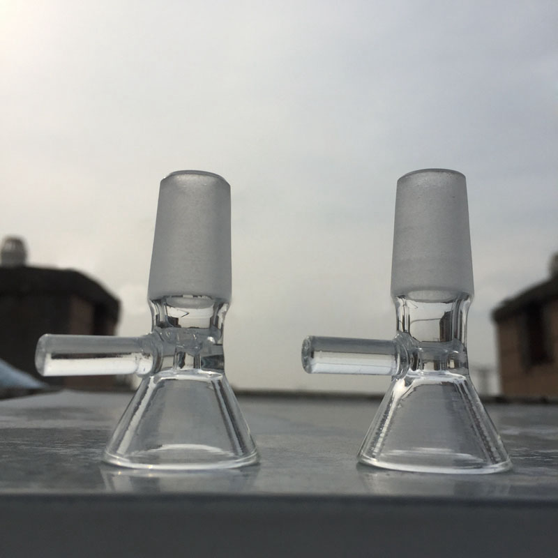 Nieuwe stijl Bong Hookah Roken Dikke glas 14 mm mannelijke gewricht handgreep handgemaakte vervangende kommen kruid tabakolie filter waterpijp bubbler downstem houder