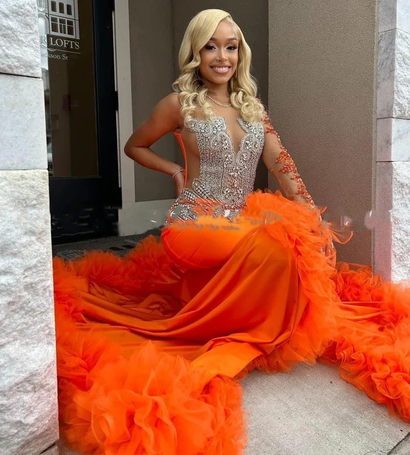 Luxury Orange O Neck Prom Dresses 2024 Black Girls Beaded Crystal Rhinestone Long Prom Gowns Tassel Birthday Party Formal Gown Robe De Bal