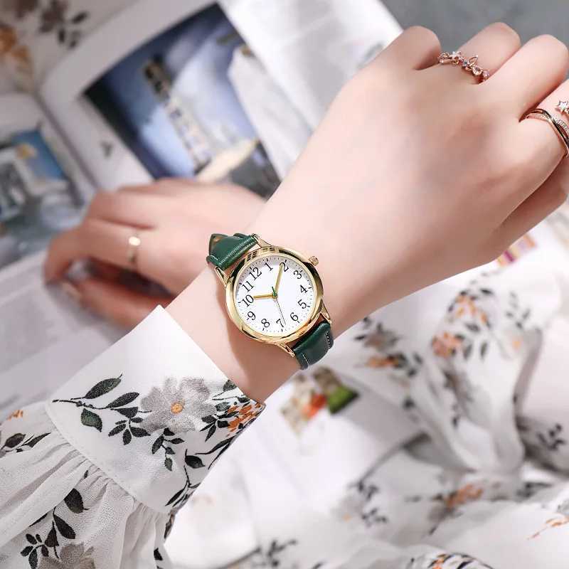 Montre-bracelettes Femmes Quartz Regarder Easy To Read Arabe Numerals Simple Dial Pu Leather Strap Lady Color RELOJ DE MUJER MONTRE FEMME D240417