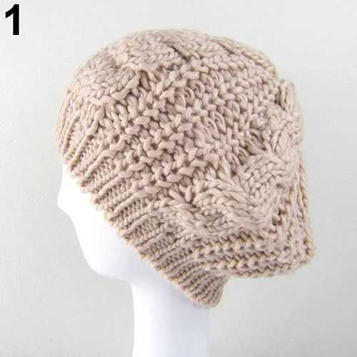 Berets Femmes Sweet Crochet Couleur solide Couleur Beret Artiste Baggy Boneie Hiver Hat Gift D240417
