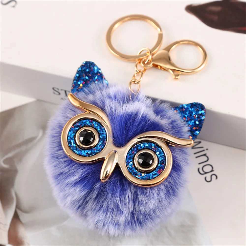 Keychains Lanyards süße flauschige Pompom -Eule Schlüsselbund Big Eyes Pailletten Keyring Charms Bag Anhänger Auto Schmuck vor allem Geschenkschlüssel -Ringzubehör D240417