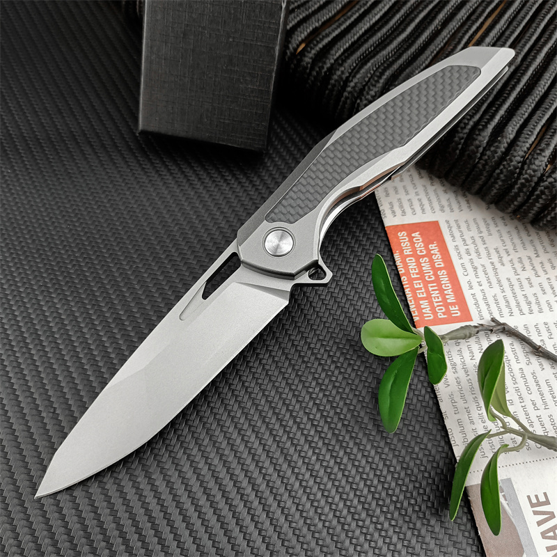 Model F95NL F95ZERO FLIPPER Vouwingsmes Elmax Drop Point Blade, 420 staal ingelegd met koolstofvezelgreep Bailout Bailout Tactical Pocket Mes Men Collector Gift