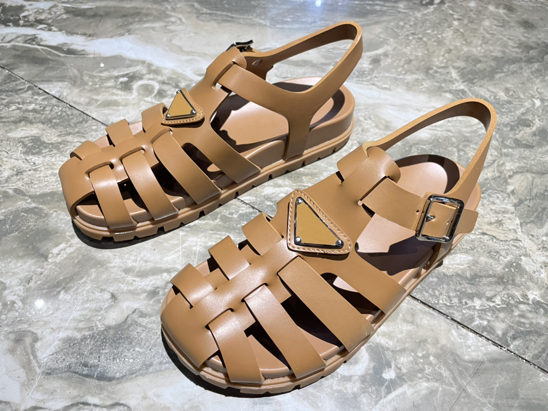 Summer Flat Sandal Platform Casual Sandals Womens Designer Shoes Belt Buckle Heels Läderkvinna Tjock Soled Shoe Loafers Woven Fashion Size 35-41us4-US10 Nya modeller