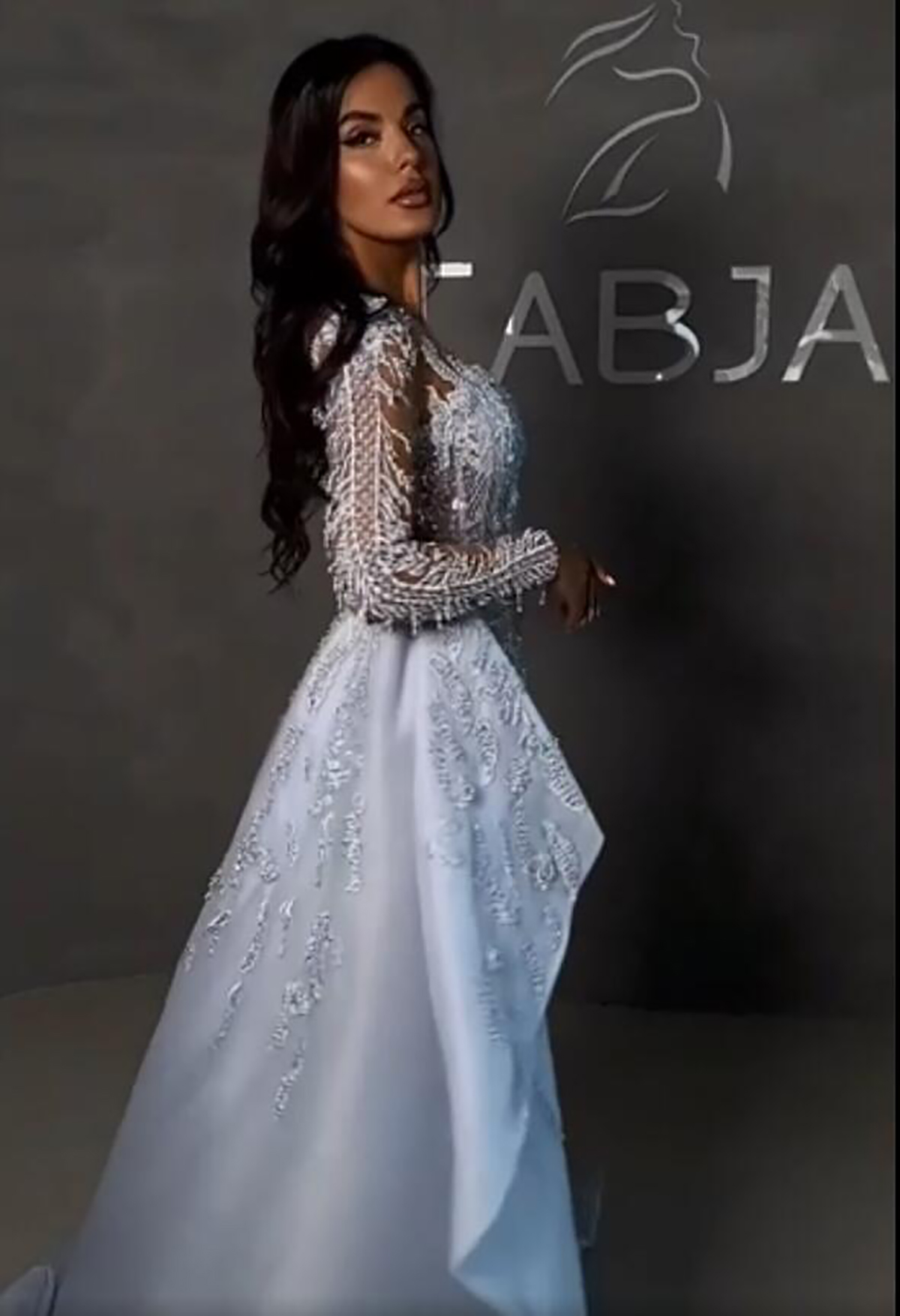 Luxury A Line Evening Dress V Neck Portrait Long Sleeve Sequined Applique Gown Side Split Detachable Hem Robes De Soiree Sweep Train