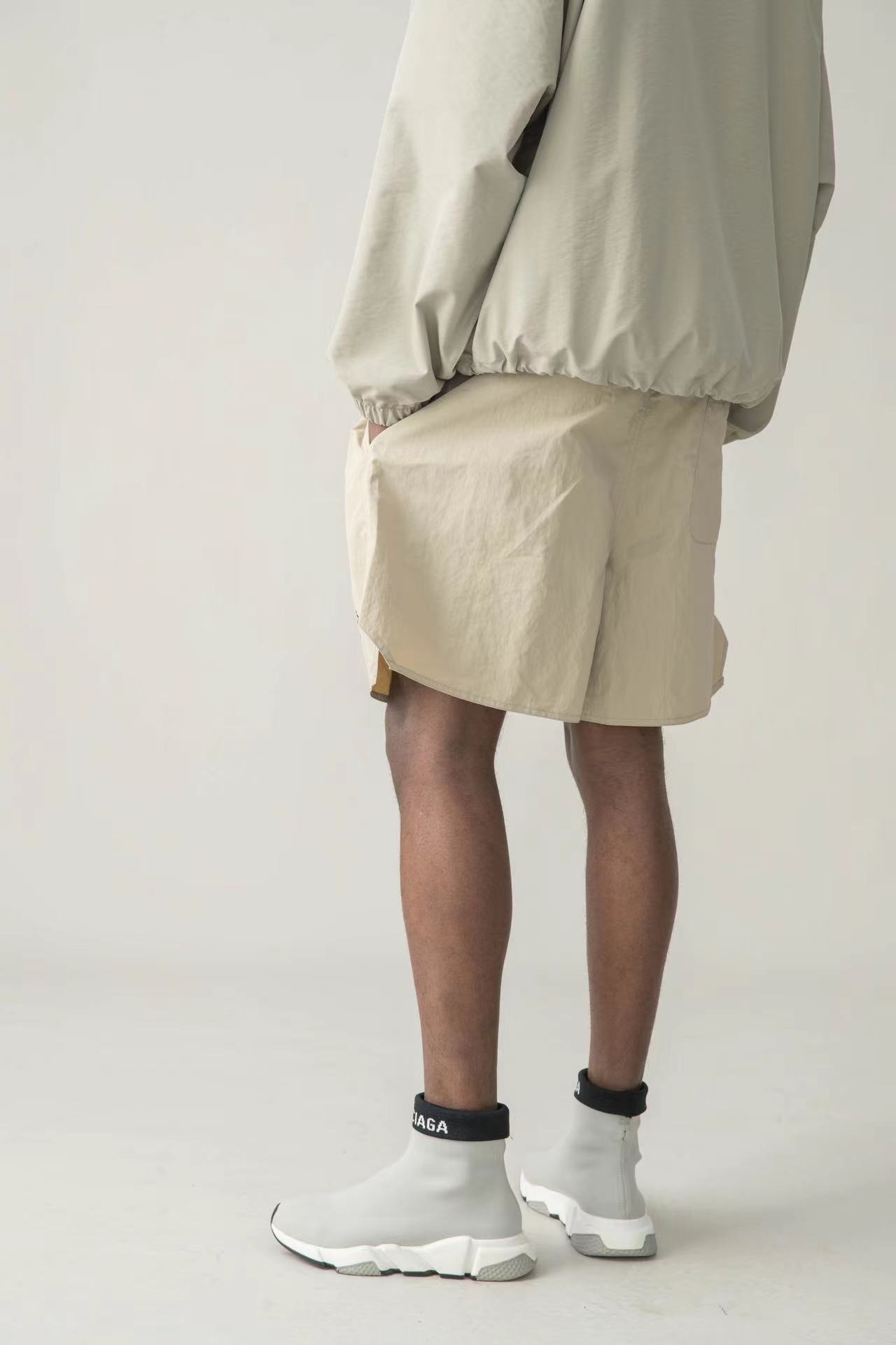Мужские рефлексивные шорты дизайнерские рефлексивные тканые печатные шорты нейлоновые повседневные спортивные брюки Capris Fashion Solid Color Sports Pare Hip Hop Streetwear