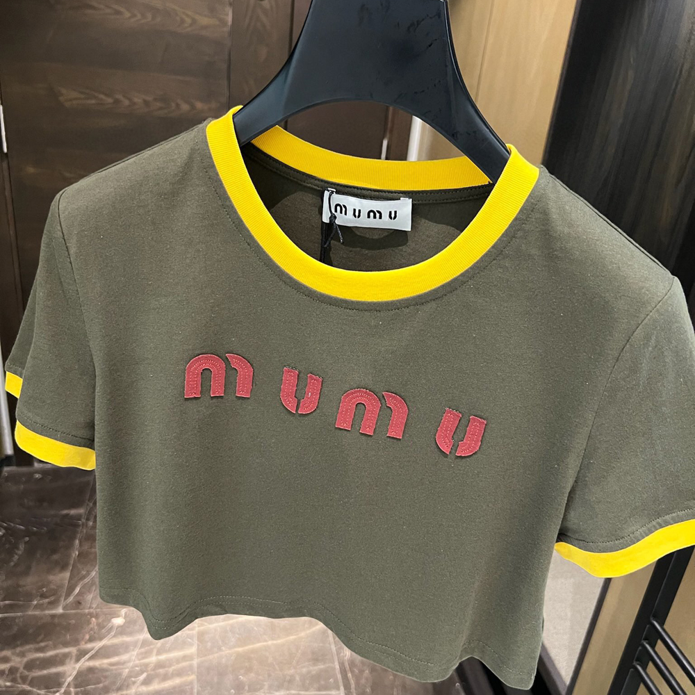 2024 Solid Mui Letter Summer T-Shirt für Frauen Kleidungsbrief Druck O-Neck Kurzarm T-Shirt Femme Loose Casual Crop Top