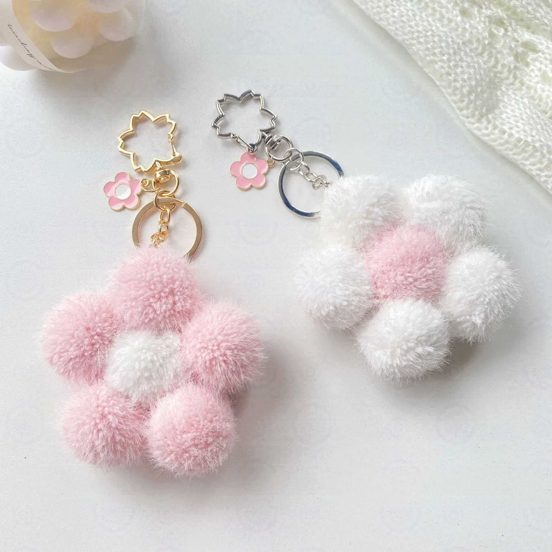 Keychains Lanyards Flower Hairball Keychain Cute Plush Bag Key Ring Pendant Color Creative Sunflower Pendant Individualization Couple Gift