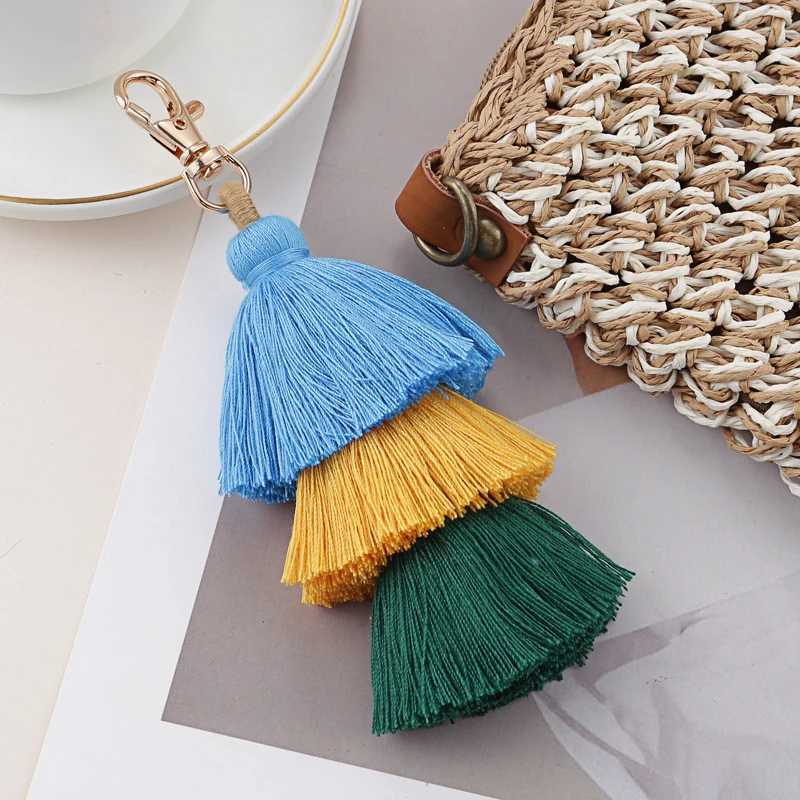 Keychains Lanyards Bohemian Multicolor Handmade skiktad Tassel Keychain Simple Key Ring Fit Women Girls Handbag Accessorie Jewelry Gift