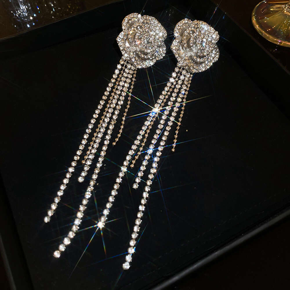 Inlaid Rhinestone Flower Tassel Earrings Necklace Set for Women Fashion Clavicle Chain New Light Sparkle Jewelry Sets