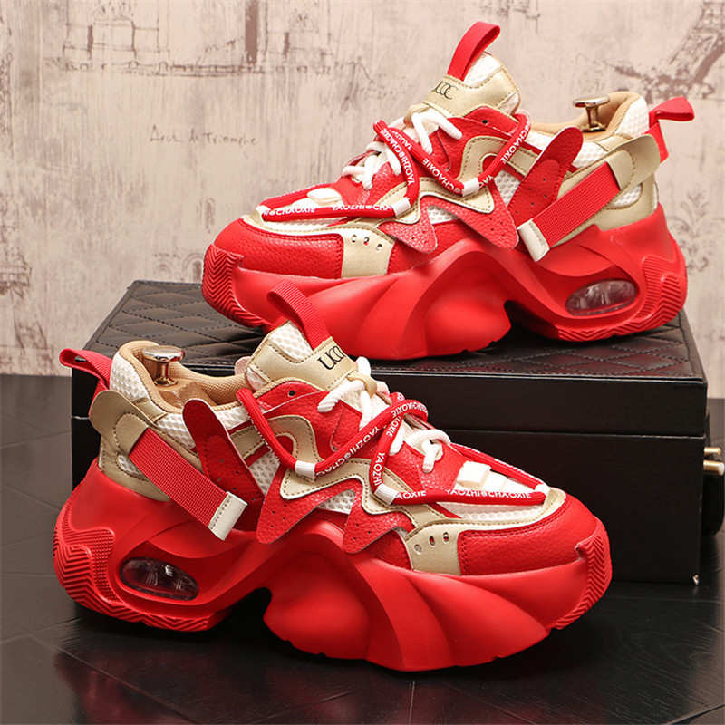 2024 New Men's Sneakers Mesh Mesh rouge respirant Chaussures décontractées légères Walking Men Chaussures Soft Seme Tenis Fitness Chaussures