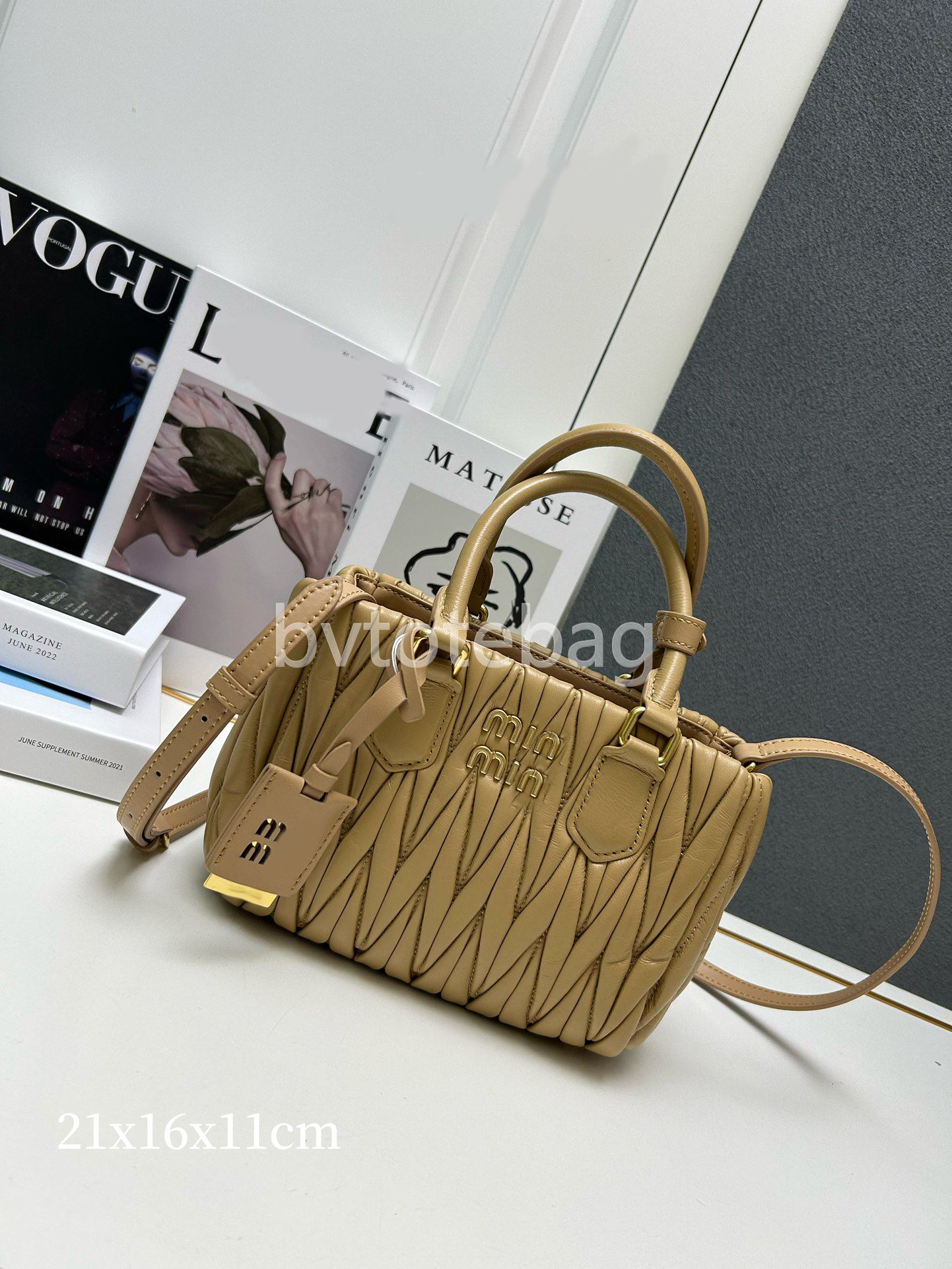 Bolsas muii designer bolsa de sacola plissada de textura bolsa de bolsa transversal bolsas de corpo feminino saco de jantar de luxo bolsa de couro de couro branco bolsa bolsa de bolsa