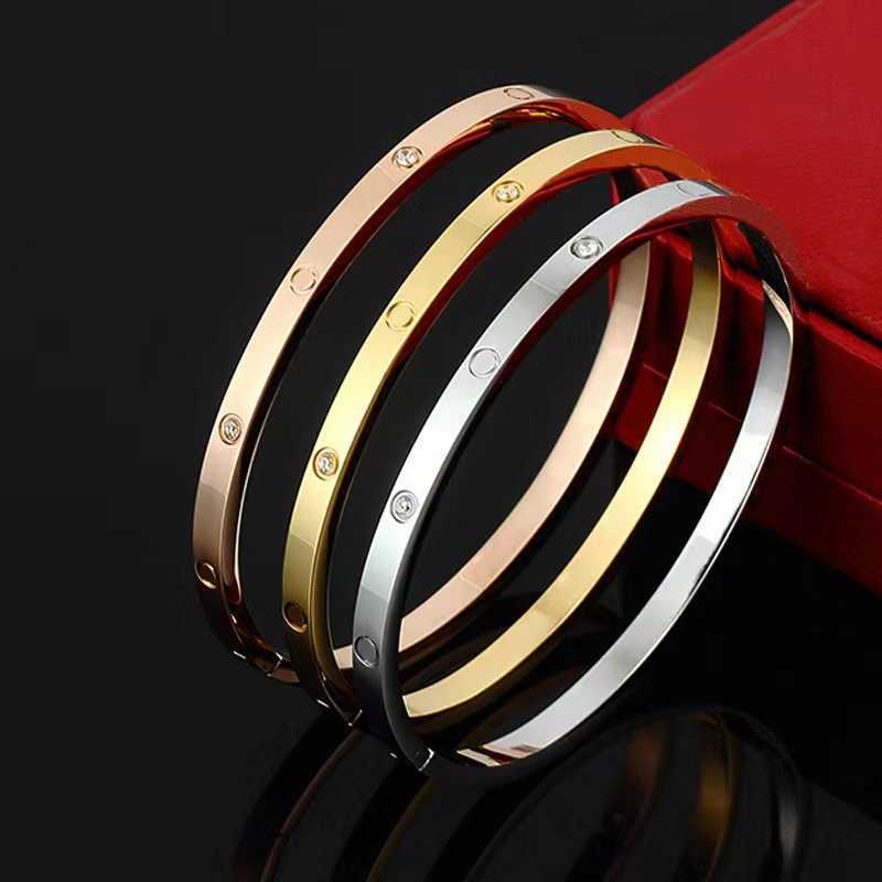 Designer Caritraes Bracelet Luxury Narrow Edition Ten Diamond Sixth Generation Screwdriver Eternal Ring Colorless Jewelry for Men and Women