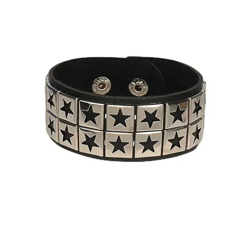 Chaîne New Skull Punk Gothic Rock Chains Metal Stud Pikes Rivet Pu Le cuir bracelet bracelet large bracelet de manchette Femmes hommes bijoux 2023 D240419