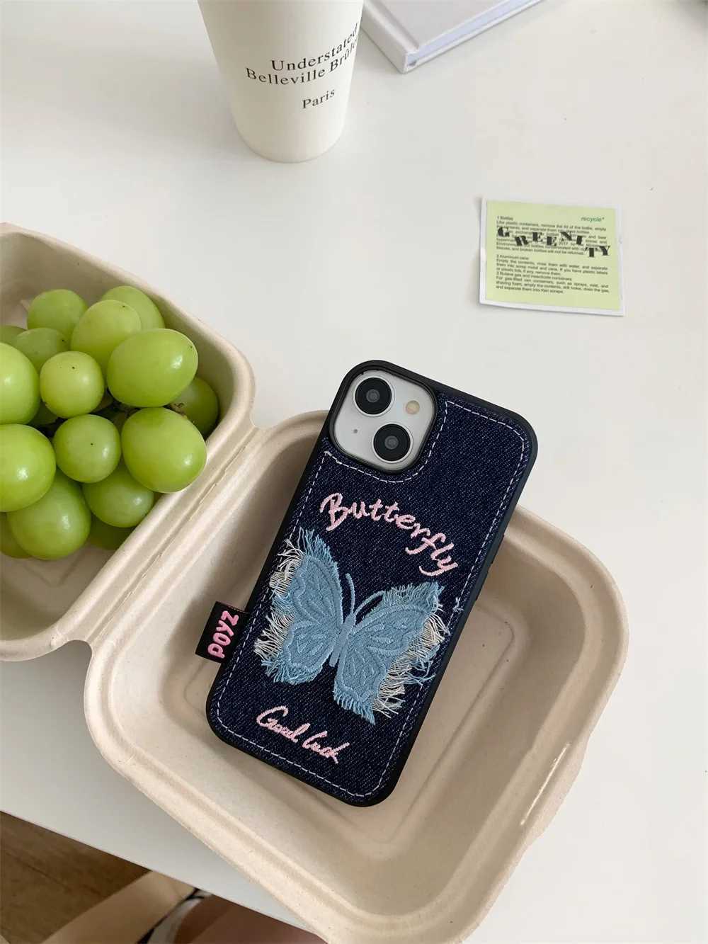 Mobiltelefonfodral Stylish Embroidery Butterfly Denim Fabric Telefonfodral för iPhone 15 14 13 12 11 Pro Max Silicone Protector Cover för iPhone 15Pro J240418