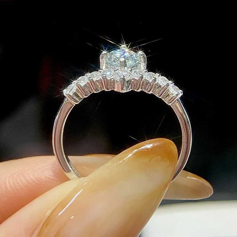 Solitaire Ring Gra Luxury Gemstone Princess Crown Rings for Women Moisanite Solitaire Ring Wedding Diamond 925 STERLING Silver Bijoux D240419