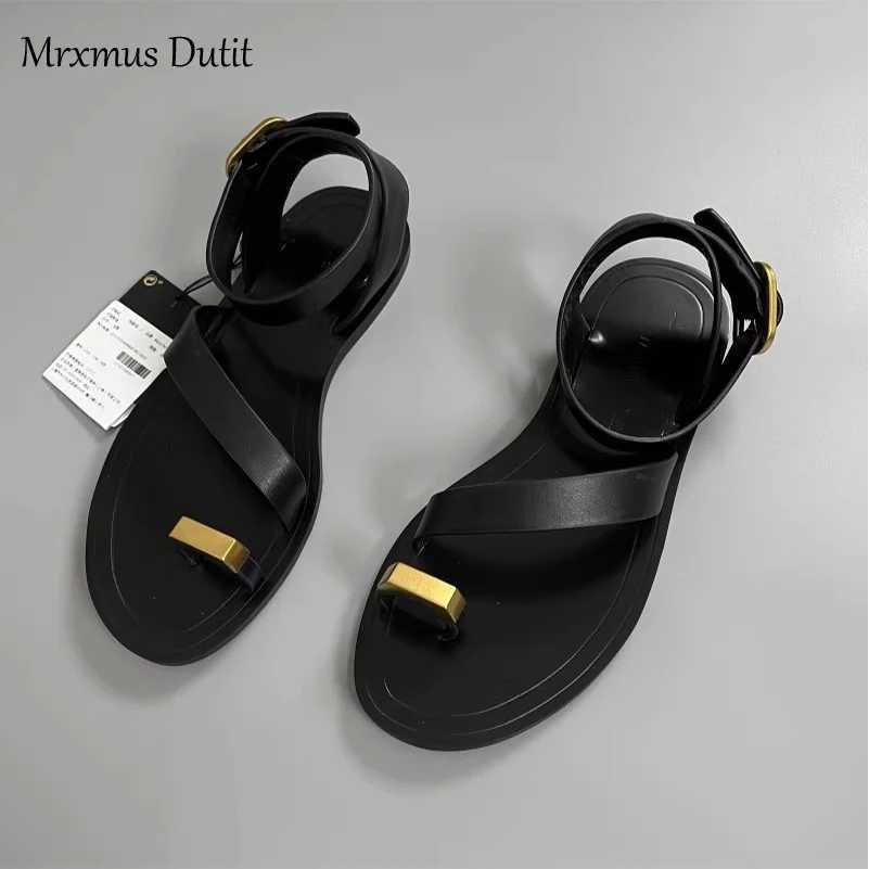 Sandaler MRXMUS DUTIT2023 Summer Fashion New Women äkta läder Flat Clip Toes Sandaler mångsidiga enkla avslappnade strandskor Kvinna Chic 240419