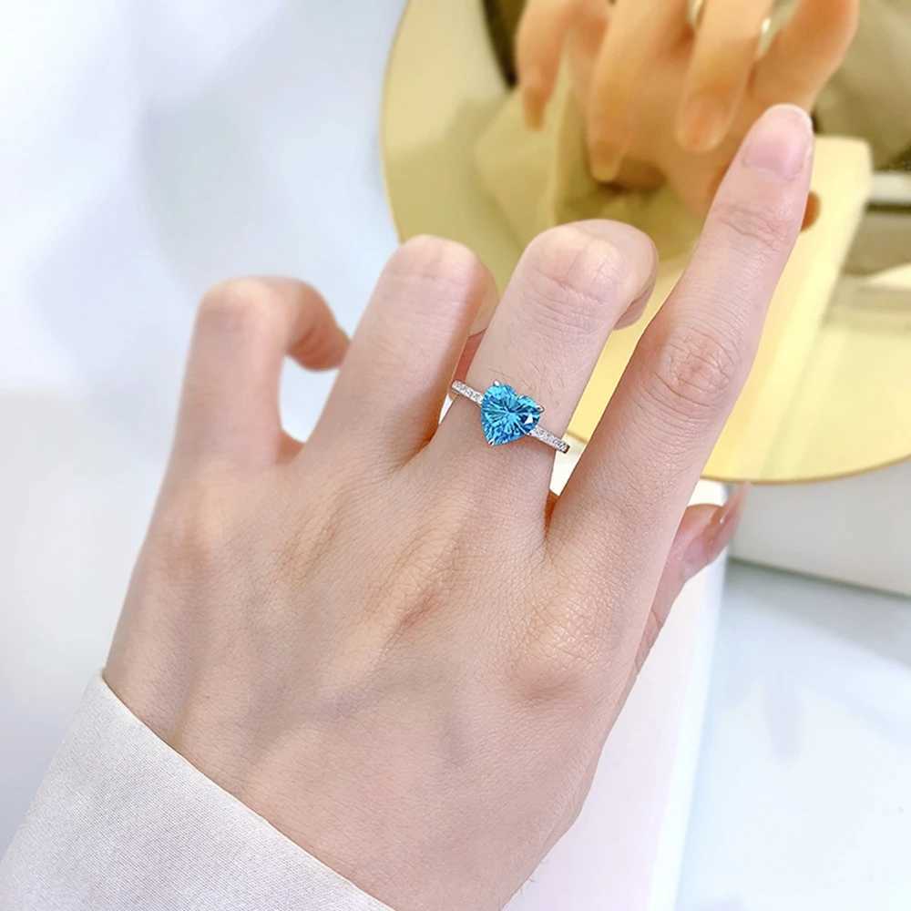 Anelli di nozze pubang gioielleria raffinata Real 925 Sterling Silver Heart Sapphire Blue Gem Creato Moissanit Diamond Ring for Women Regale Drop Shipping 240419